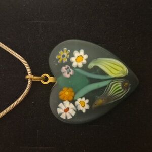 Elegant Heart-Shaped Floral Pendant Necklace